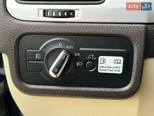 Чорний Фольксваген Туарег, об'ємом двигуна 2.97 л та пробігом 318 тис. км за 15999 $, фото 19 на Automoto.ua