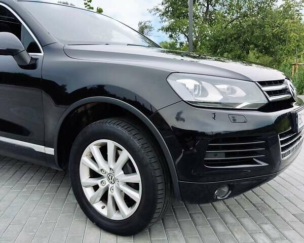 Черный Фольксваген Туарег, объемом двигателя 2.97 л и пробегом 148 тыс. км за 19500 $, фото 4 на Automoto.ua