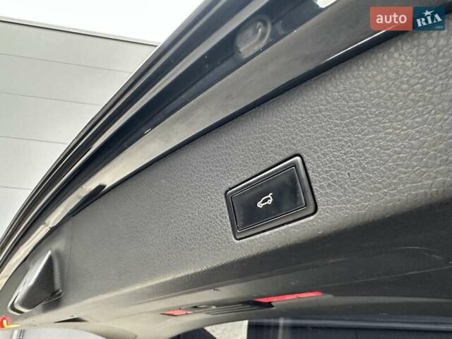 Черный Фольксваген Туарег, объемом двигателя 3 л и пробегом 225 тыс. км за 15650 $, фото 72 на Automoto.ua