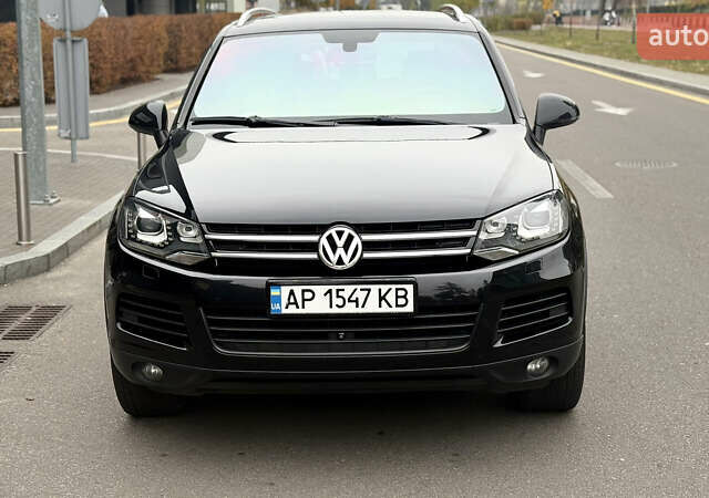 Черный Фольксваген Туарег, объемом двигателя 3 л и пробегом 220 тыс. км за 19700 $, фото 2 на Automoto.ua