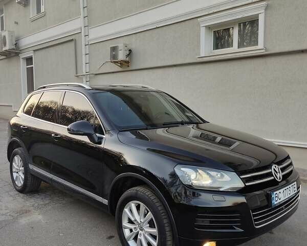 Черный Фольксваген Туарег, объемом двигателя 2.97 л и пробегом 148 тыс. км за 19500 $, фото 2 на Automoto.ua