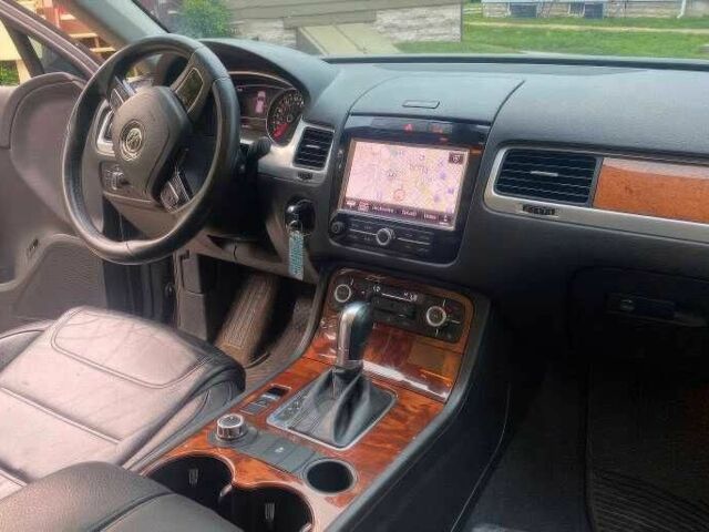 Чорний Фольксваген Туарег, об'ємом двигуна 3 л та пробігом 150 тис. км за 7000 $, фото 9 на Automoto.ua