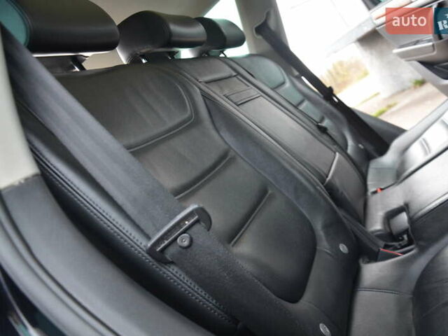 Черный Фольксваген Туарег, объемом двигателя 2.97 л и пробегом 267 тыс. км за 16450 $, фото 58 на Automoto.ua