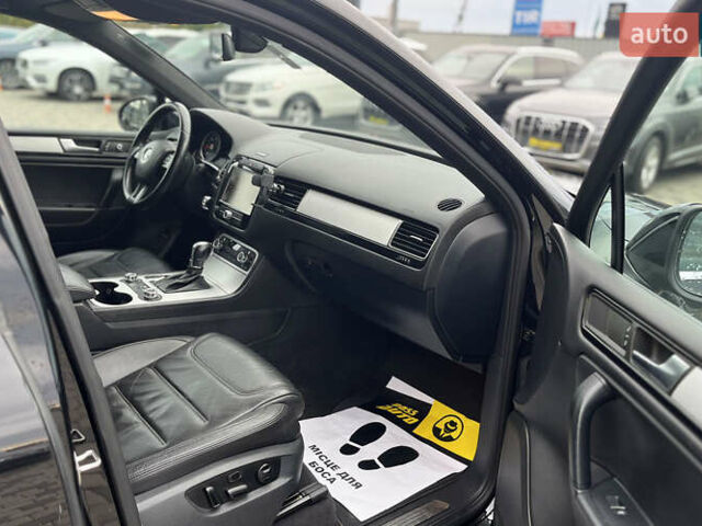 Черный Фольксваген Туарег, объемом двигателя 2.97 л и пробегом 370 тыс. км за 17800 $, фото 24 на Automoto.ua