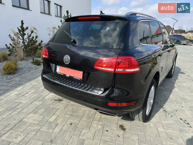 Чорний Фольксваген Туарег, об'ємом двигуна 2.97 л та пробігом 318 тис. км за 17300 $, фото 4 на Automoto.ua