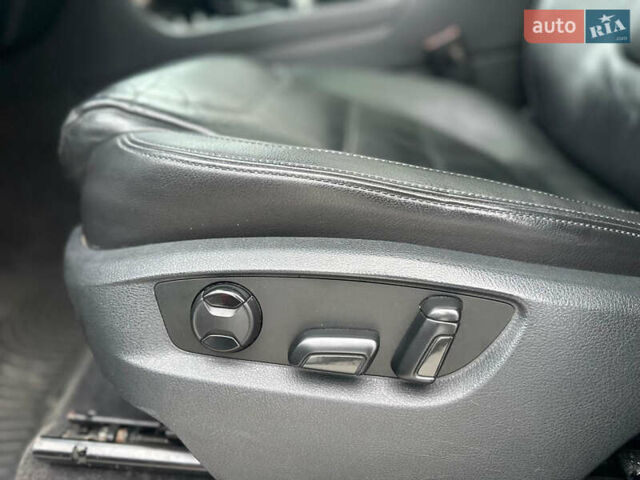 Черный Фольксваген Туарег, объемом двигателя 2.97 л и пробегом 335 тыс. км за 15500 $, фото 11 на Automoto.ua