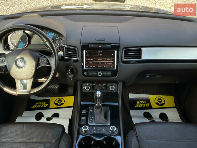 Черный Фольксваген Туарег, объемом двигателя 2.97 л и пробегом 183 тыс. км за 20750 $, фото 7 на Automoto.ua