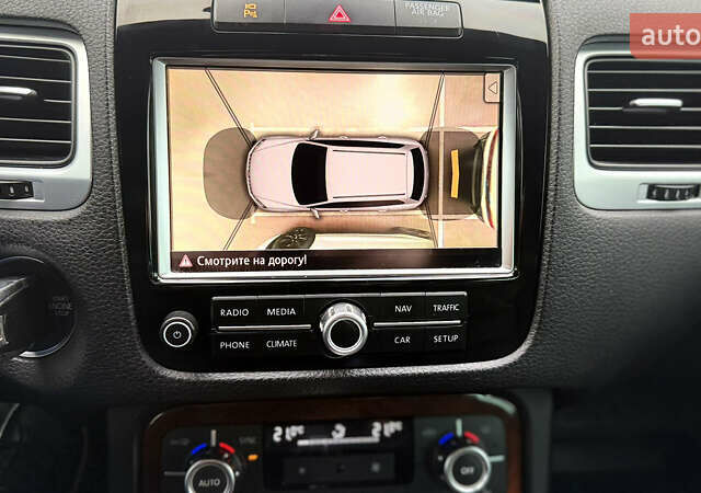 Черный Фольксваген Туарег, объемом двигателя 3 л и пробегом 220 тыс. км за 19700 $, фото 29 на Automoto.ua