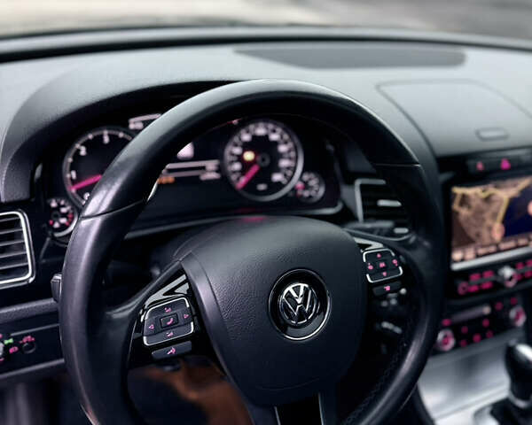 Черный Фольксваген Туарег, объемом двигателя 4.13 л и пробегом 211 тыс. км за 13999 $, фото 10 на Automoto.ua