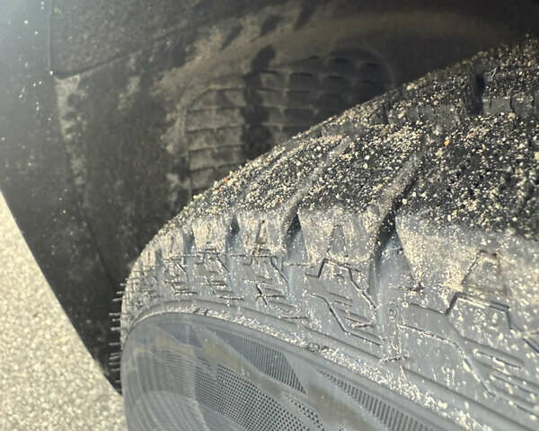 Чорний Фольксваген Туарег, об'ємом двигуна 2.97 л та пробігом 275 тис. км за 16800 $, фото 4 на Automoto.ua