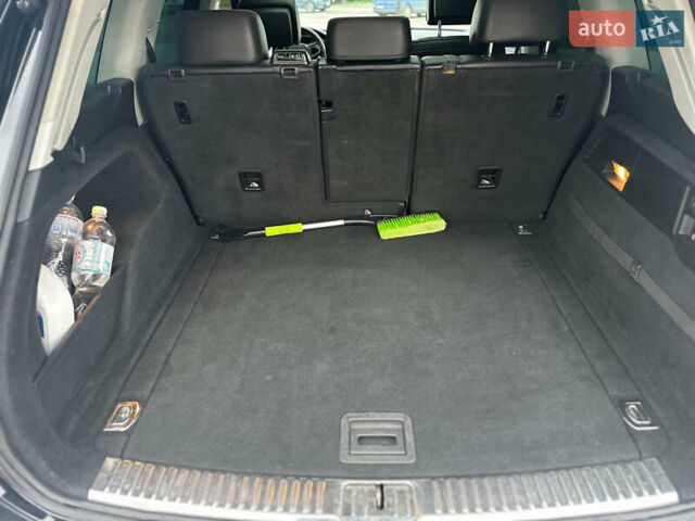 Черный Фольксваген Туарег, объемом двигателя 2.97 л и пробегом 335 тыс. км за 15500 $, фото 15 на Automoto.ua