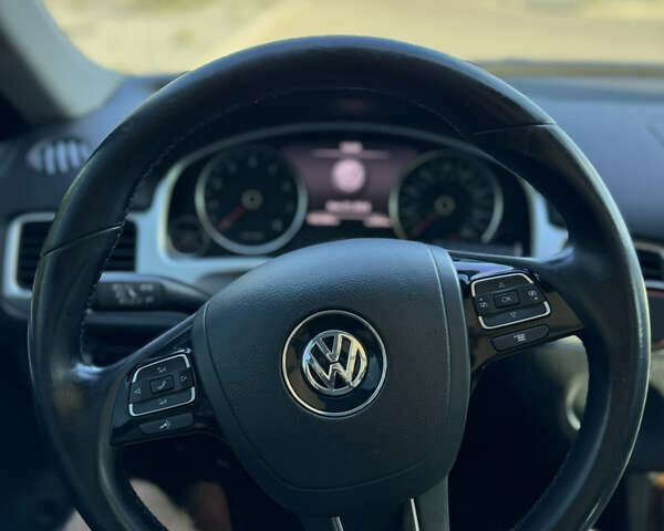 Черный Фольксваген Туарег, объемом двигателя 3.6 л и пробегом 173 тыс. км за 14450 $, фото 43 на Automoto.ua