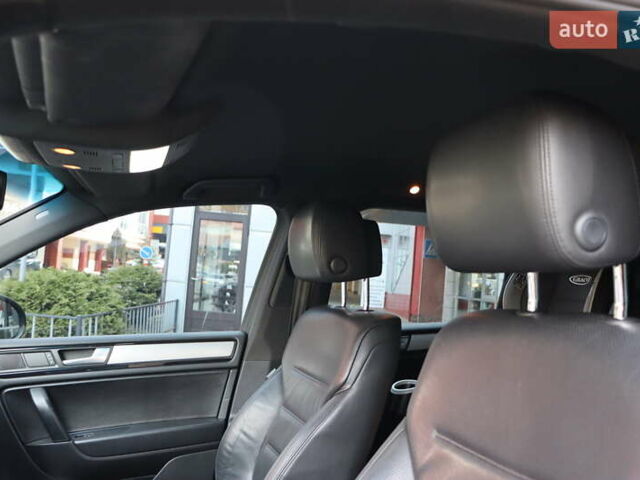 Черный Фольксваген Туарег, объемом двигателя 3 л и пробегом 284 тыс. км за 17800 $, фото 17 на Automoto.ua