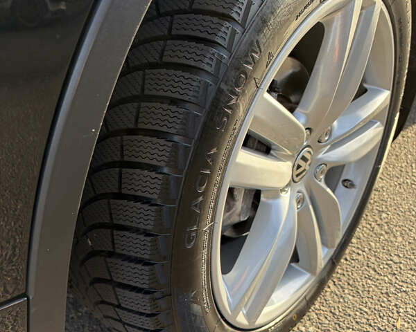 Чорний Фольксваген Туарег, об'ємом двигуна 2.97 л та пробігом 222 тис. км за 20000 $, фото 15 на Automoto.ua