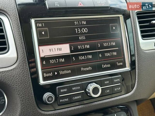 Чорний Фольксваген Туарег, об'ємом двигуна 2.97 л та пробігом 318 тис. км за 15999 $, фото 25 на Automoto.ua