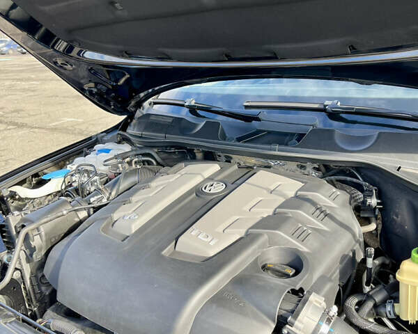 Чорний Фольксваген Туарег, об'ємом двигуна 3 л та пробігом 91 тис. км за 29900 $, фото 26 на Automoto.ua