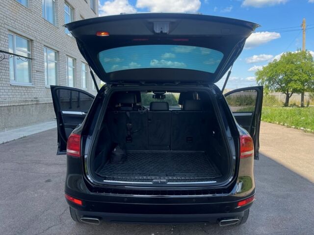 Чорний Фольксваген Туарег, об'ємом двигуна 3 л та пробігом 275 тис. км за 17900 $, фото 14 на Automoto.ua