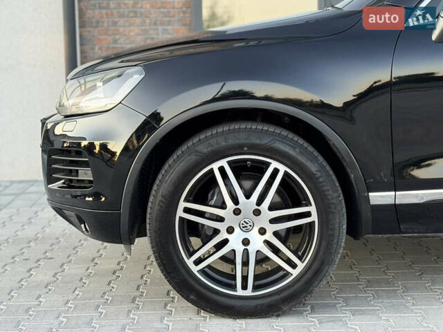 Чорний Фольксваген Туарег, об'ємом двигуна 2.97 л та пробігом 280 тис. км за 14999 $, фото 45 на Automoto.ua