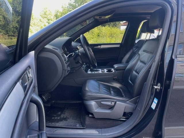 Чорний Фольксваген Туарег, об'ємом двигуна 3 л та пробігом 275 тис. км за 17900 $, фото 10 на Automoto.ua