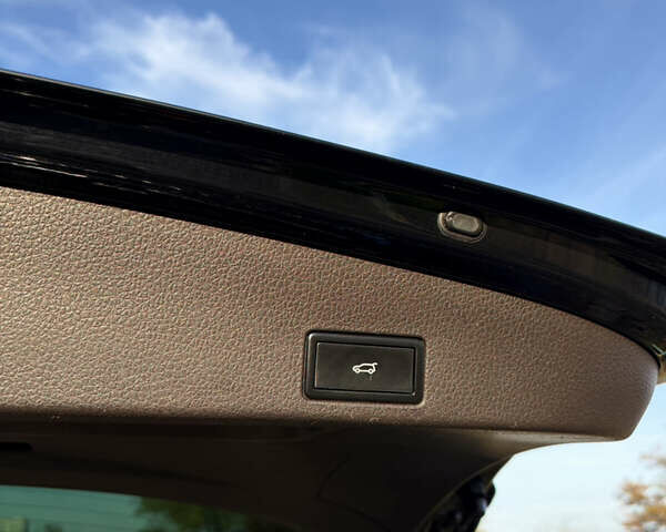 Чорний Фольксваген Туарег, об'ємом двигуна 2.97 л та пробігом 222 тис. км за 20000 $, фото 17 на Automoto.ua