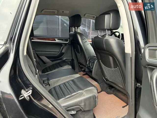 Чорний Фольксваген Туарег, об'ємом двигуна 3 л та пробігом 433 тис. км за 16700 $, фото 9 на Automoto.ua