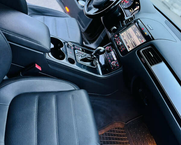 Чорний Фольксваген Туарег, об'ємом двигуна 2.97 л та пробігом 264 тис. км за 18300 $, фото 19 на Automoto.ua