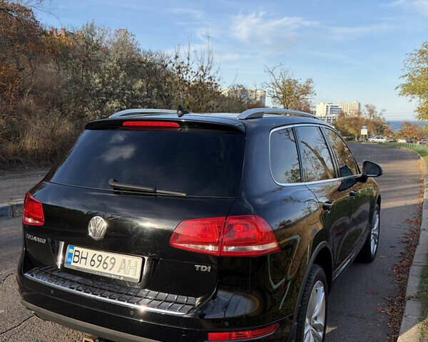 Чорний Фольксваген Туарег, об'ємом двигуна 2.97 л та пробігом 222 тис. км за 20000 $, фото 3 на Automoto.ua