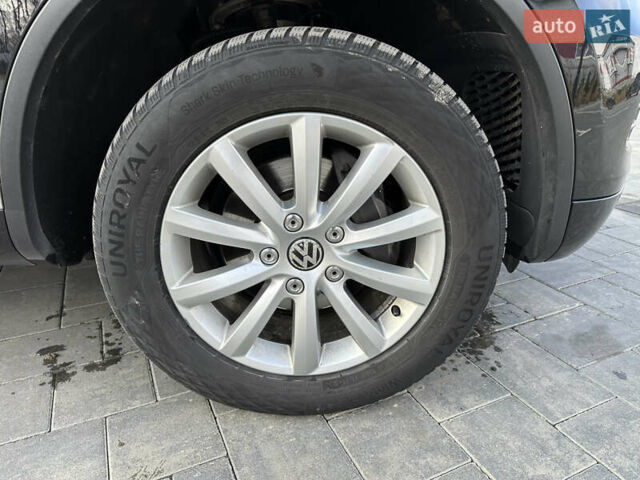 Чорний Фольксваген Туарег, об'ємом двигуна 2.97 л та пробігом 318 тис. км за 17300 $, фото 24 на Automoto.ua