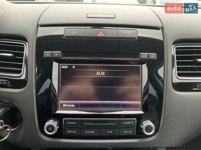 Черный Фольксваген Туарег, объемом двигателя 2.97 л и пробегом 198 тыс. км за 18000 $, фото 36 на Automoto.ua