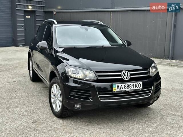 Черный Фольксваген Туарег, объемом двигателя 3 л и пробегом 225 тыс. км за 15650 $, фото 3 на Automoto.ua