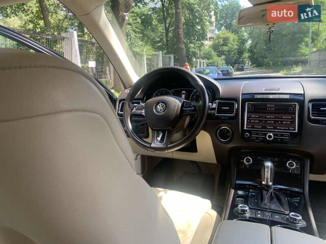 Чорний Фольксваген Туарег, об'ємом двигуна 3 л та пробігом 269 тис. км за 19999 $, фото 21 на Automoto.ua