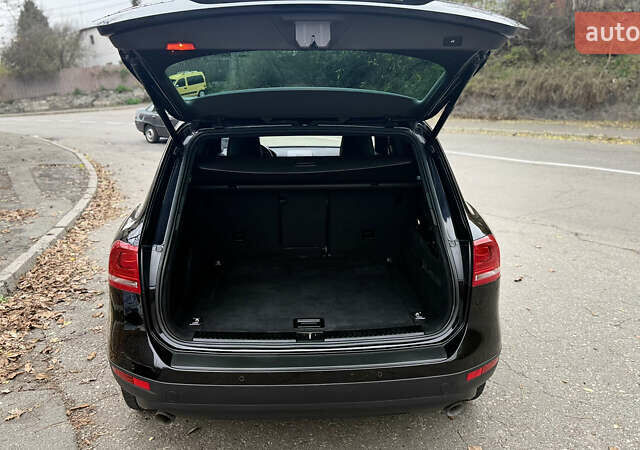 Черный Фольксваген Туарег, объемом двигателя 3 л и пробегом 220 тыс. км за 19700 $, фото 13 на Automoto.ua