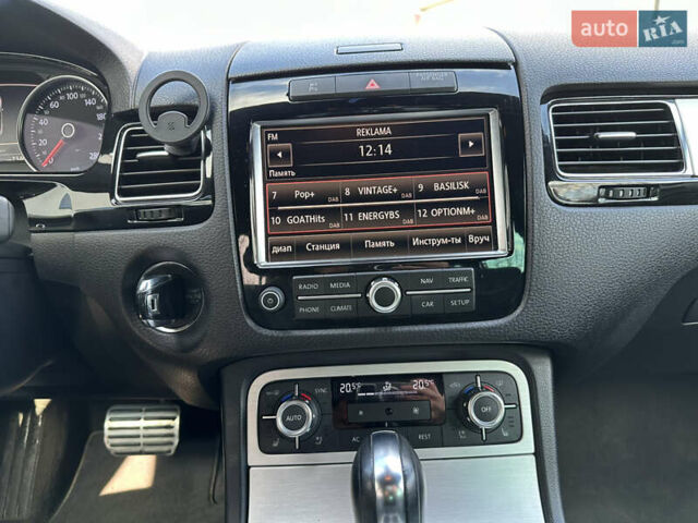 Чорний Фольксваген Туарег, об'ємом двигуна 2.97 л та пробігом 318 тис. км за 17300 $, фото 13 на Automoto.ua