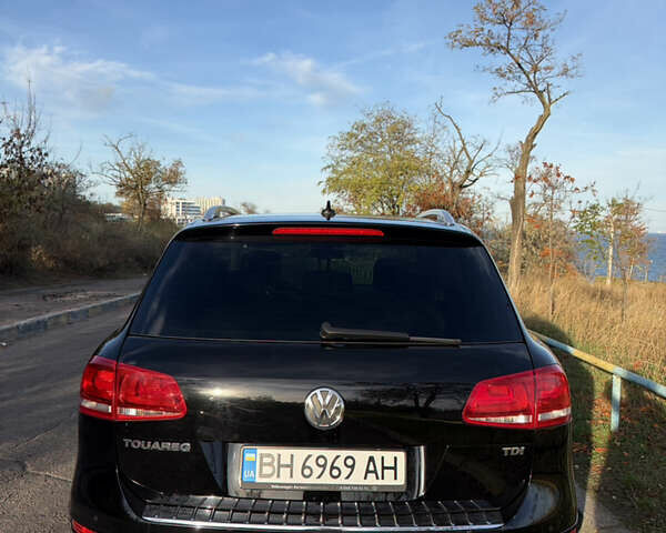 Чорний Фольксваген Туарег, об'ємом двигуна 2.97 л та пробігом 222 тис. км за 20000 $, фото 4 на Automoto.ua