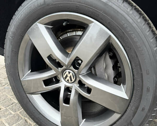 Черный Фольксваген Туарег, объемом двигателя 4.13 л и пробегом 211 тыс. км за 13999 $, фото 17 на Automoto.ua