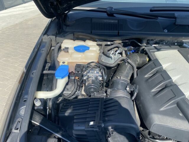 Черный Фольксваген Туарег, объемом двигателя 3 л и пробегом 315 тыс. км за 14850 $, фото 9 на Automoto.ua