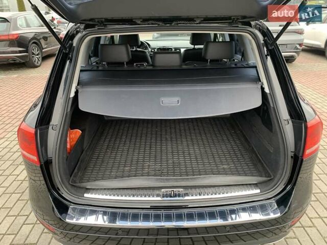 Черный Фольксваген Туарег, объемом двигателя 2.97 л и пробегом 198 тыс. км за 18000 $, фото 32 на Automoto.ua