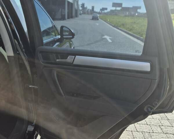 Чорний Фольксваген Туарег, об'ємом двигуна 2.97 л та пробігом 196 тис. км за 18500 $, фото 20 на Automoto.ua