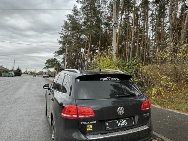 Черный Фольксваген Туарег, объемом двигателя 3 л и пробегом 163 тыс. км за 10000 $, фото 3 на Automoto.ua