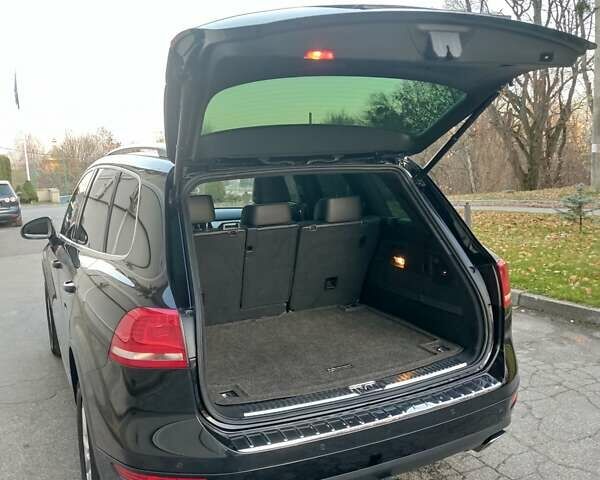 Черный Фольксваген Туарег, объемом двигателя 2.97 л и пробегом 148 тыс. км за 19500 $, фото 3 на Automoto.ua