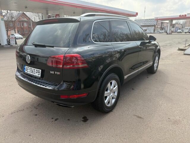 Черный Фольксваген Туарег, объемом двигателя 3 л и пробегом 330 тыс. км за 16200 $, фото 3 на Automoto.ua