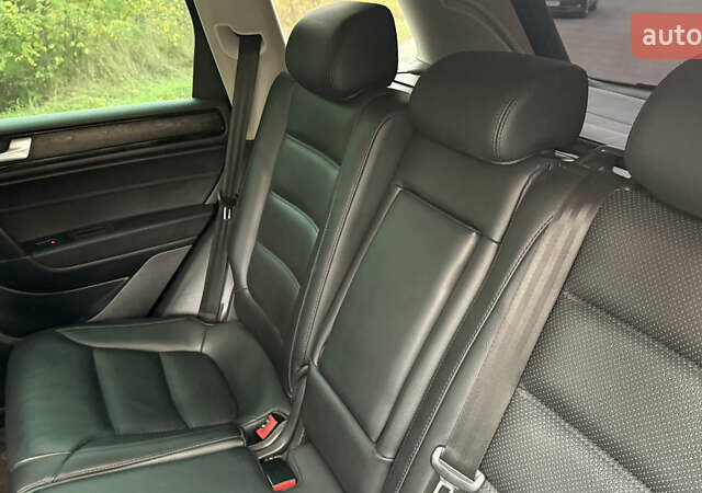 Чорний Фольксваген Туарег, об'ємом двигуна 2.97 л та пробігом 238 тис. км за 21800 $, фото 39 на Automoto.ua