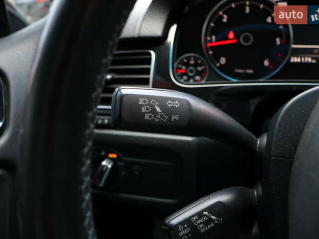 Черный Фольксваген Туарег, объемом двигателя 3 л и пробегом 284 тыс. км за 17800 $, фото 24 на Automoto.ua