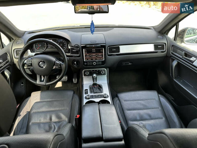 Чорний Фольксваген Туарег, об'ємом двигуна 2.97 л та пробігом 318 тис. км за 17300 $, фото 14 на Automoto.ua