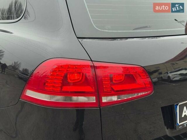 Черный Фольксваген Туарег, объемом двигателя 3 л и пробегом 308 тыс. км за 16490 $, фото 10 на Automoto.ua