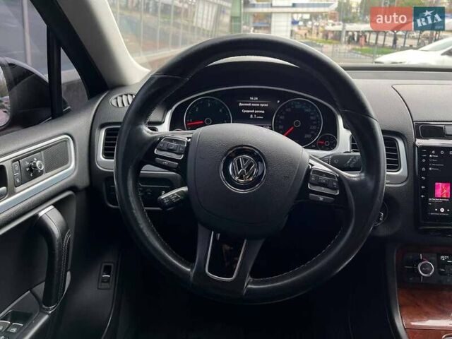 Чорний Фольксваген Туарег, об'ємом двигуна 3 л та пробігом 433 тис. км за 16700 $, фото 19 на Automoto.ua