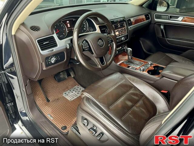 Черный Фольксваген Туарег, объемом двигателя 3 л и пробегом 258 тыс. км за 20600 $, фото 10 на Automoto.ua