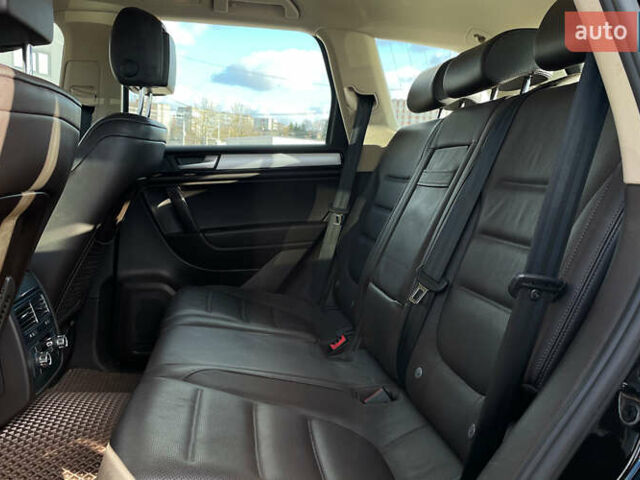 Черный Фольксваген Туарег, объемом двигателя 2.97 л и пробегом 183 тыс. км за 20750 $, фото 16 на Automoto.ua