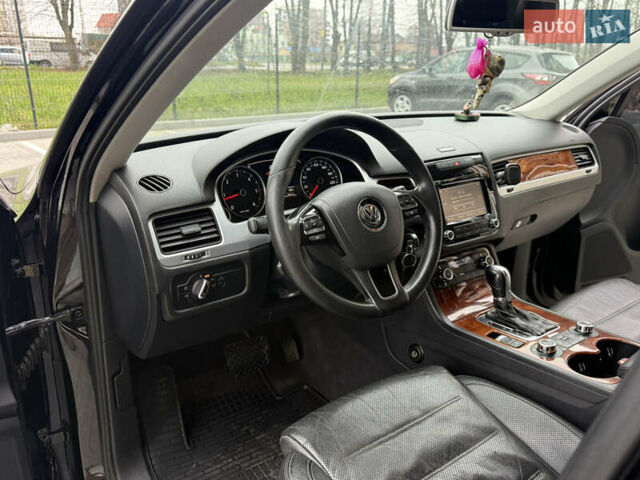Черный Фольксваген Туарег, объемом двигателя 2.97 л и пробегом 278 тыс. км за 20500 $, фото 43 на Automoto.ua