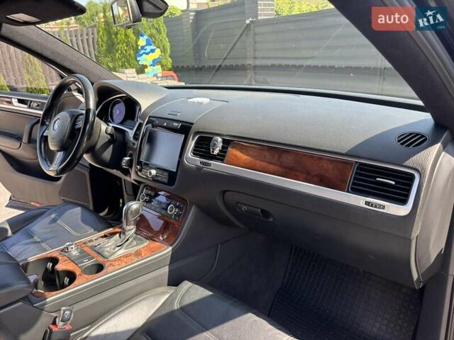 Черный Фольксваген Туарег, объемом двигателя 2.97 л и пробегом 273 тыс. км за 19300 $, фото 18 на Automoto.ua